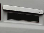 Volkswagen T5 Caravelle 2004–2010 Letvica nad registrsko tablico za krilna vrata (nerjavno jeklo) fotografija 2