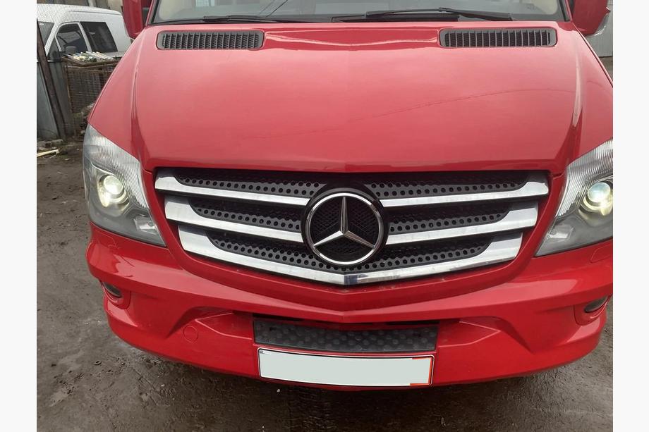 Mercedes Sprinter W906 2006–2018 Nerjaveče letvice za masko (2013↗, nerj.) Fotografija 7