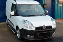 Fiat Doblo II 2010–2022 Kromiran okvir meglenk s črtami (2010-2015, 4 kosi, nerjaveče jeklo) Carmos - turško nerjaveče jeklo fotografija 4