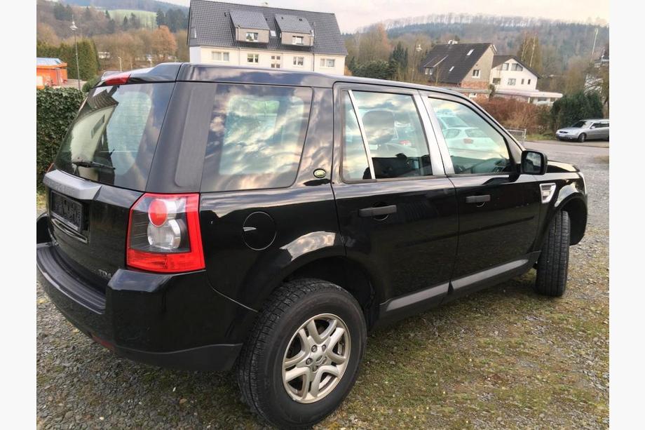 Land Rover Freelander II 2006–2014 Obloge stebričkov vrat (4 kosi, inox) Image