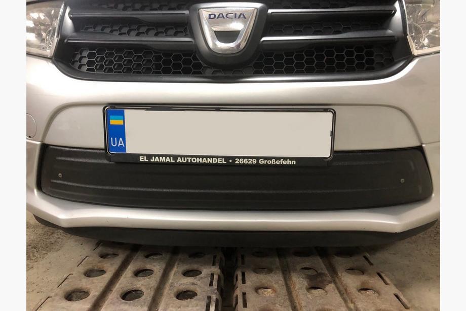 Renault Sandero 2013–2022 Zimska spodnja obloga maske (2013-2017) Sijajna Fotografija 2