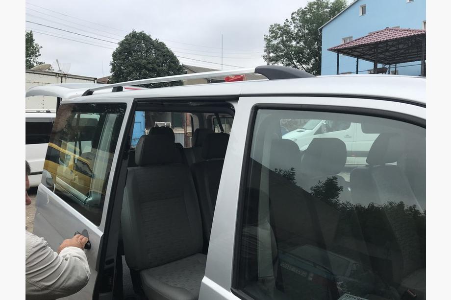Volkswagen T5 Caravelle 2004–2010 Kromirane strešne sani Fotografija 2