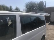 Volkswagen T5 2010–2015 Črni strešni relingi fotografija 9