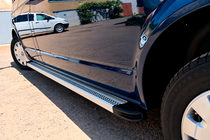 Volkswagen T5 2010–2015 Bočne stopnice Maya V2 (2 kosa, aluminij) Kratka medosna razdalja fotografija 3