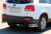 Kia Sorento II XM 2009–2014 Zadnji dvojni vogalni ščitniki AK003-dvojni (nerj.) fotografija 1