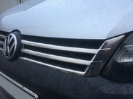 Volkswagen Caddy 2010–2015 Okrasne letvice za masko (2 kosa, nerjavno jeklo) OmsaLine - italijansko nerjavno jeklo fotografija 8