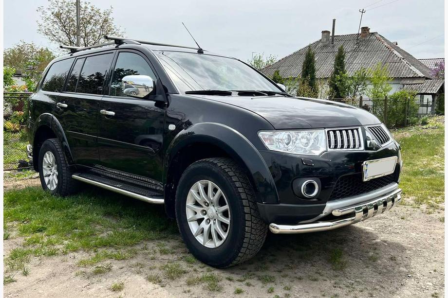 Mitsubishi Pajero Sport 2008–2015 Sprednji zaščitni lok ST015 (nerjaveče jeklo) Image