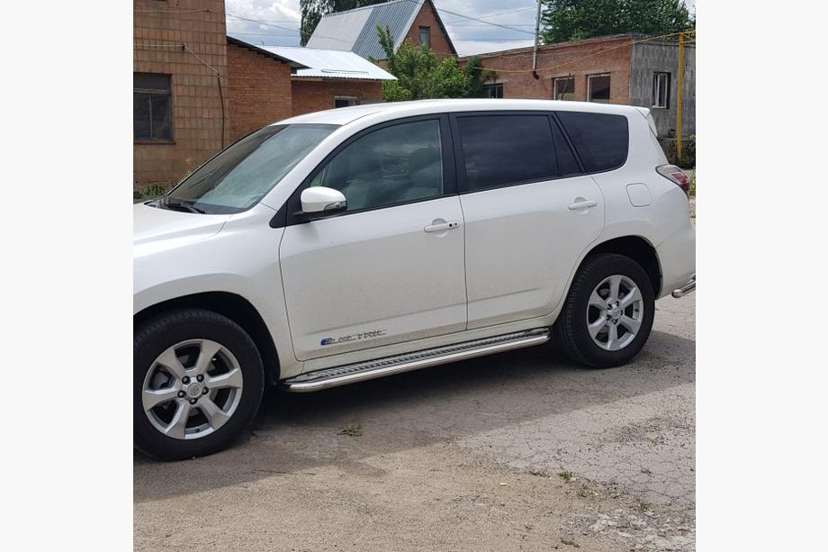 Toyota Rav 4 2006–2013 Stranske stopnice Premium (2 kos, nerjavno jeklo) 60 mm Image