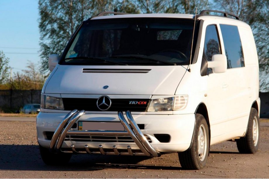 Mercedes Vito W638 1996–2003 Prednji zaščitni lok (bullbar) Kelebek WT011 (nerjaveče jeklo) Fotografija 1