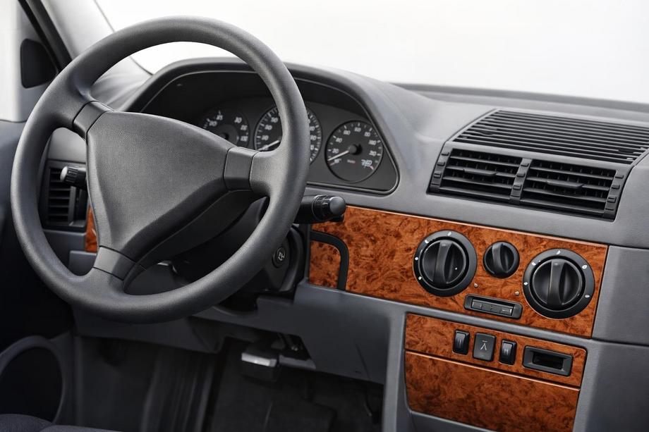 Alfa Romeo 145/146 1994–2001 Obloge armaturne plošče (Alfa 145 in 146) Karbon Image