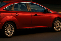 Ford Focus III 2011–2017 Zgornje okenske letve (8 kos, nerjaveče jeklo) Limuzina, OmsaLine – italijansko nerjavece jeklo fotografija 1