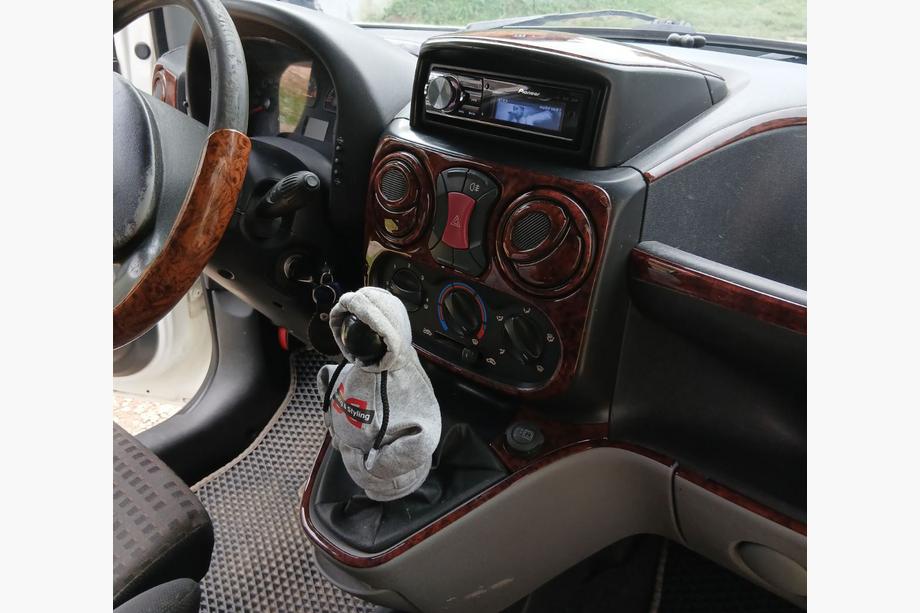 Fiat Doblo I 2005–2010 Obloge armaturne plošče Fotografija 12