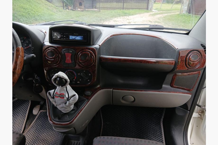Fiat Doblo I 2005–2010 Obloge armaturne plošče Fotografija 18