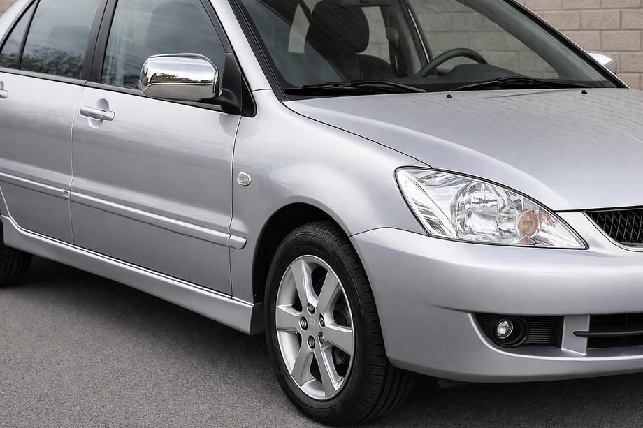 Mitsubishi Lancer 9 2004–2008 Pokrovi ogledal (2 kosa) Image