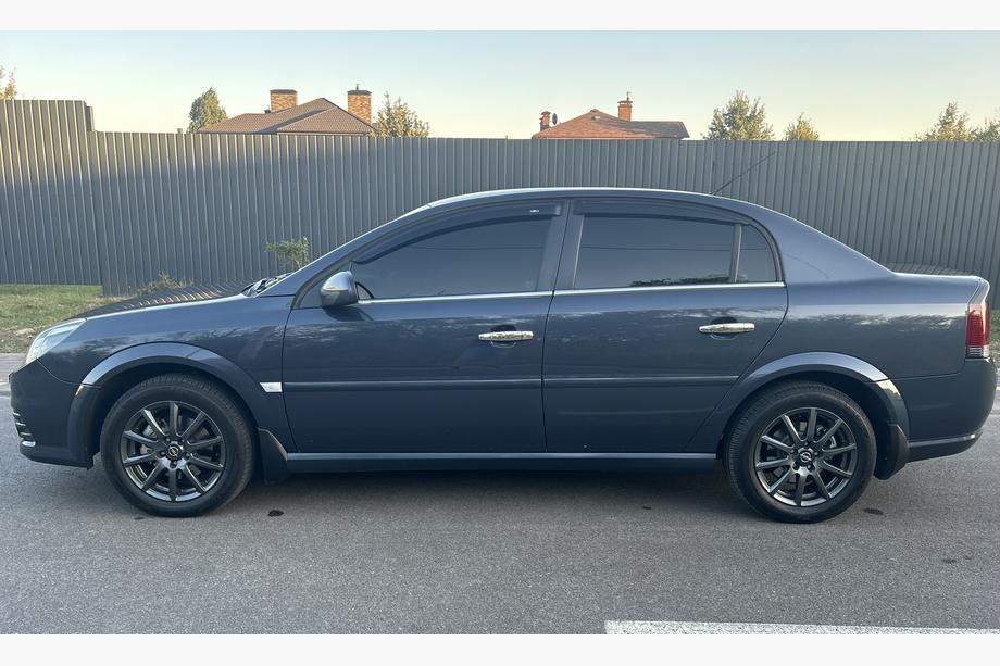 Opel Vectra C 2002–2008 Zunanja okenska obroba (4 kosi, inox) Carmos - turško nerjaveče jeklo Image