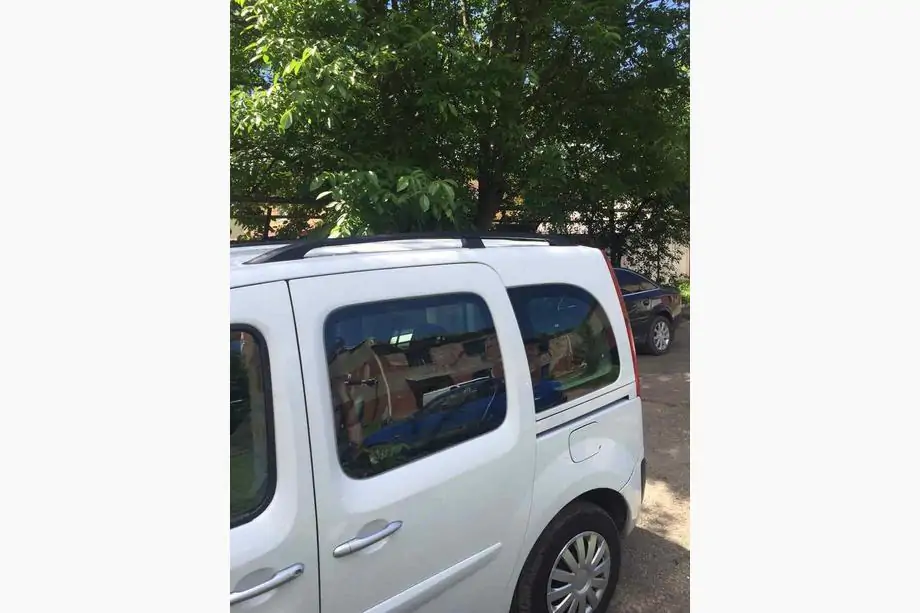 Renault Kangoo 2008–2020 Črne strešne vzdolžne letve Fotografija 5