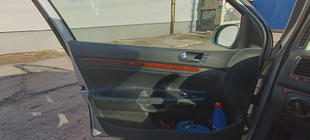 Volkswagen Golf 5 2003–2009 Obloge armaturne plošče Karbon fotografija 4