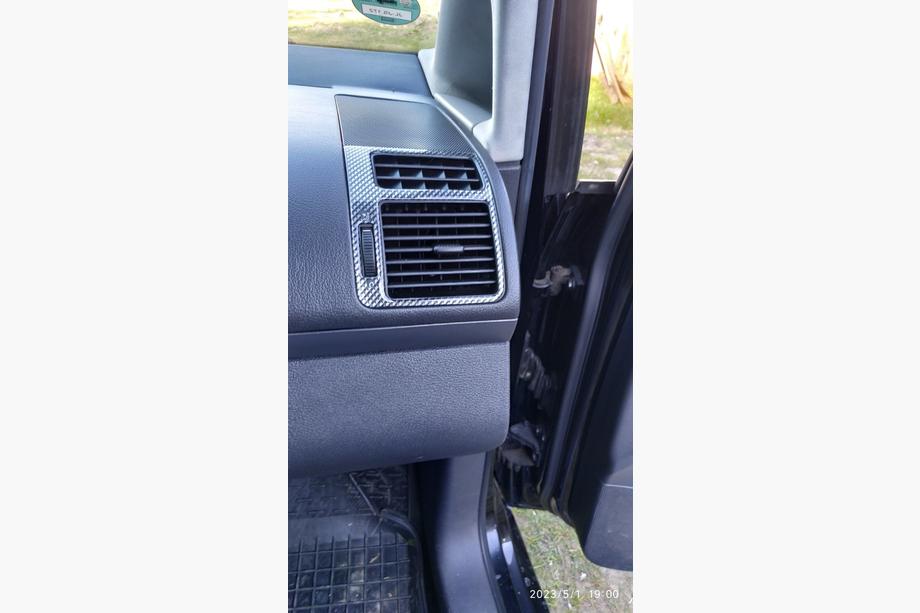 Volkswagen Touran 2003–2010 Obloge armaturne plošče Fotografija 16