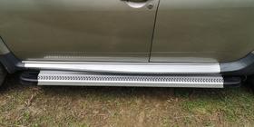 Dacia Duster 2008–2018 Bočne stopnice Maya V2 (2 kosa, aluminij) fotografija 3