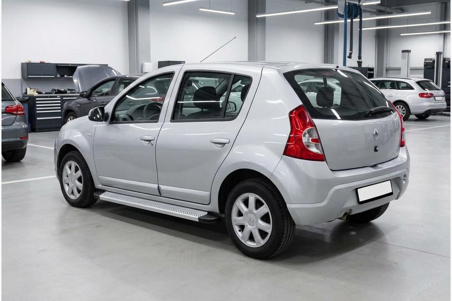 Renault Sandero 2007–2013 Bočne stopnice Maya V2 (2 kosa, aluminij) Image
