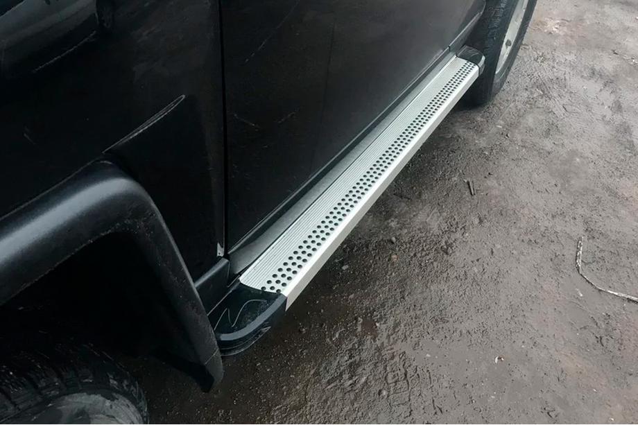 Toyota FJ Cruiser 2006–2022 Bočne stopnice Maya V2 (2 kosa, aluminij) Fotografija 1