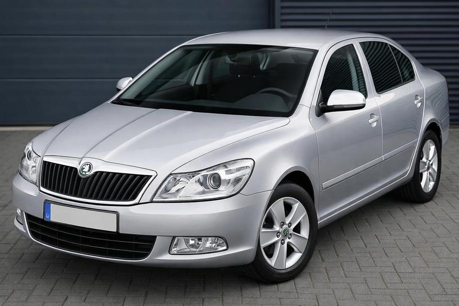 Skoda Octavia II A5 2006–2010 Kromirani pokrovi ogledal (2 kosa, nerjavno jeklo) Image