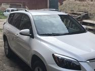 Toyota Rav 4 2006–2013 Turške kromirane strešne sani Kratka medosna razdalja, plastične nogice fotografija 5