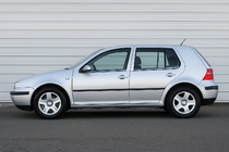 Volkswagen Golf 4 1997–2006 Zunanja okenska obroba (4 kosi, inox) Carmos - turško nerjaveče jeklo fotografija 1