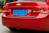 Chevrolet Cruze 2009–2015 Nerjaveča zaščitna letev za rob prtljažnika HB, Carmos – turško nerjavno jeklo fotografija 1