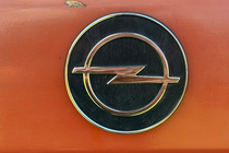 Opel Kadett 1984–1991 Emblem Turčija fotografija 2