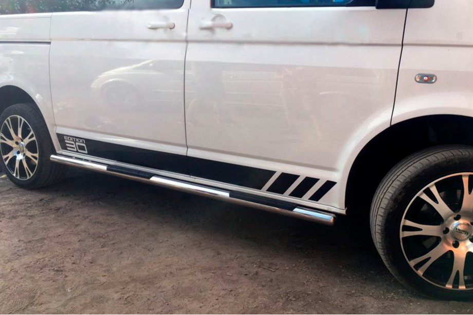 Volkswagen T5 Caravelle 2004–2010 Stranske cevi (2 kos, nerjaveče jeklo) 70 mm, kratka medosna razdalja Fotografija 8
