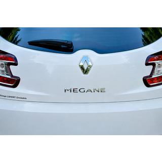 Napis Megane 908897337R (270 mm x 25 mm)