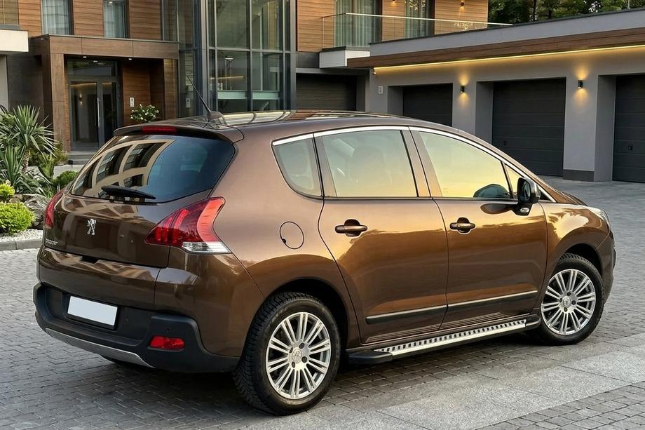 Peugeot 3008 2008–2016 Stranske stopnice Line (2 kosa, aluminij) Image