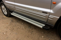 Jeep Grand Cherokee WK 2004–2010 Bočne stopnice Maya V2 (2 kosa, aluminij) fotografija 6