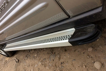 Jeep Grand Cherokee WK 2004–2010 Bočne stopnice Maya V2 (2 kosa, aluminij) fotografija 5