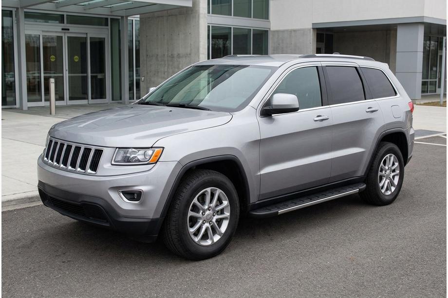 Jeep Grand Cherokee WK2 2010–2021 Stranske stopnice Duru (2 kos, aluminij) Image