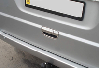 Mercedes Viano 2004–2014 Inox obloga kljuke zadnjih vrat fotografija 2