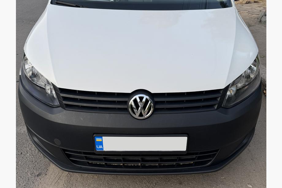 Volkswagen Caddy 2010–2015 Sprednji emblem 1T0 853 601E Fotografija 2