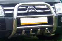 Mitsubishi Pajero Wagon IV 2006–2021 Sprednji zaščitni lok (bullbar) QT011 (nerjaveče jeklo) fotografija 3