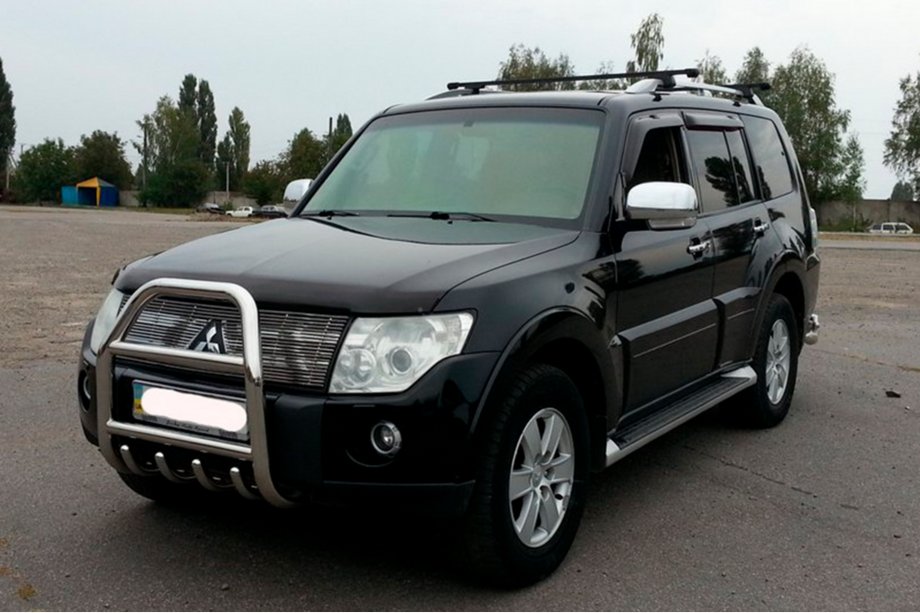 Mitsubishi Pajero Wagon IV 2006–2021 Sprednji zaščitni lok (bullbar) QT011 (nerjaveče jeklo) Image
