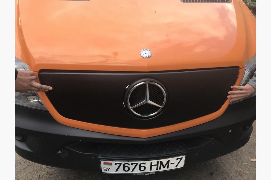 Mercedes Sprinter W906 2006–2018 Zimski pokrov maske V1 (2013↗) Fotografija 6