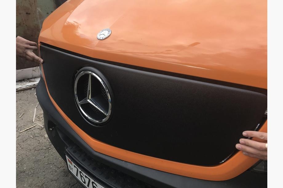 Mercedes Sprinter W906 2006–2018 Zimski pokrov maske V1 (2013↗) Fotografija 7