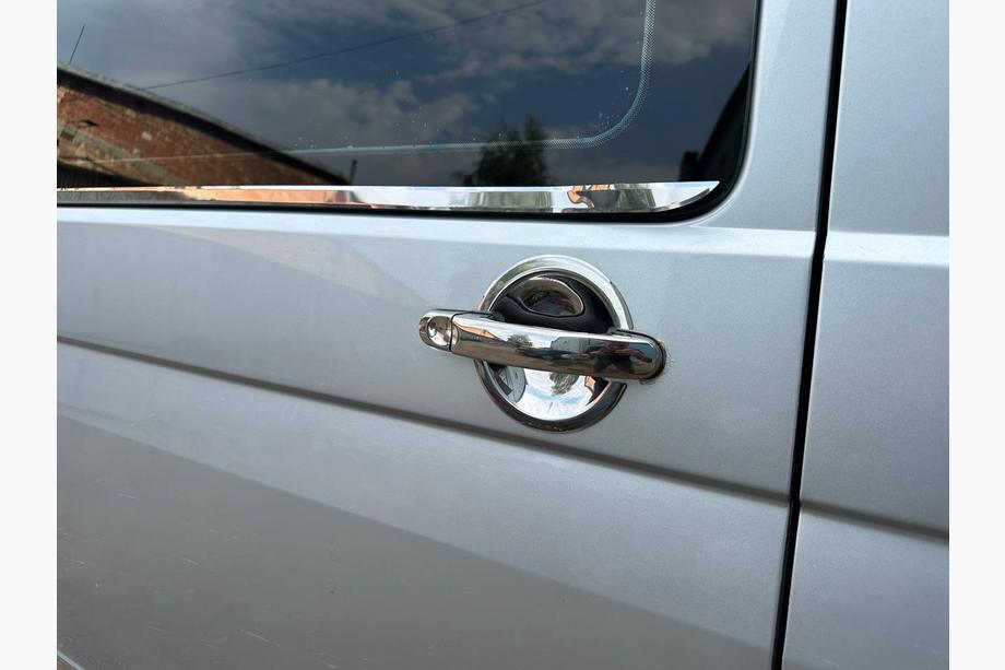 Volkswagen T5 Multivan 2003–2010 Obloge pod kljukami (nerjavno jeklo) OmsaLine – italijansko nerjavno jeklo, 4 kosi Image