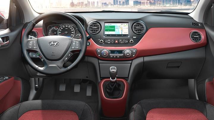 Pregled kompaktnega kombilimuzinskega Hyundai i10