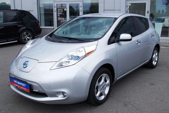 Podjetje «АІС» začenja uvažati v Ukrajino električne avtomobile Nissan Leaf iz ZDA