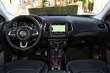 Pregled crossoverja Jeep Compass serije Trailhawk fotografija 5