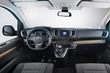 Pregled minibusa Toyota Hiace fotografija 4