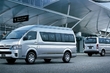 Pregled minibusa Toyota Hiace fotografija 3
