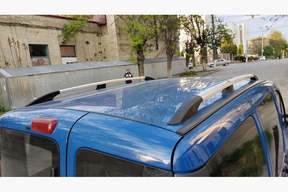 Fiat Doblo I 2005–2010 Kromirane strešne sani Maxi osnova, plastične nogice Image