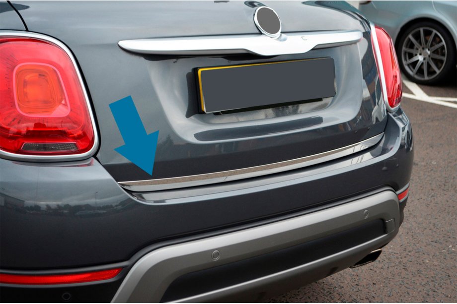 Fiat 500X 2014–2024 Nerjaveča zaščitna letvica roba prtljažnika Image